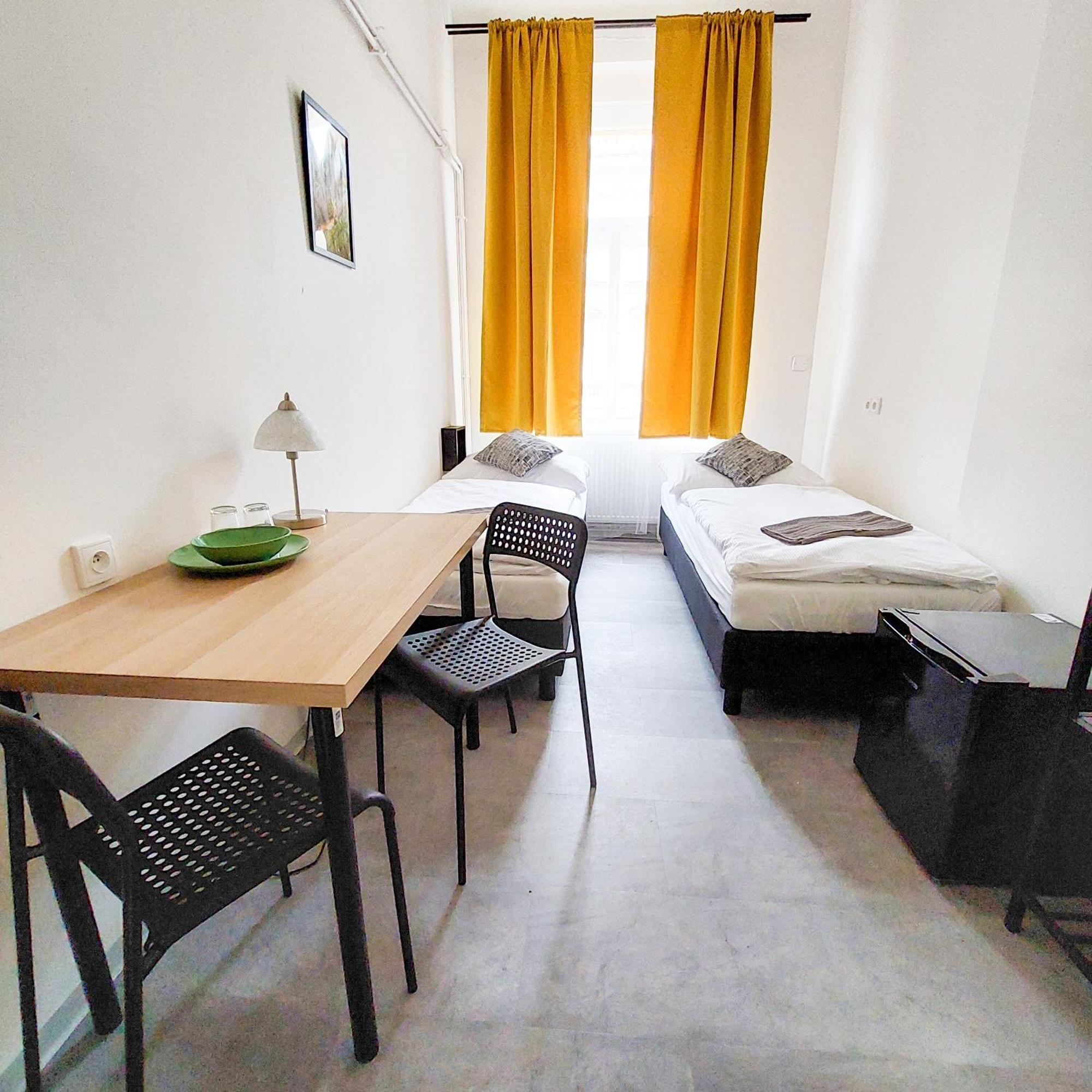 Privat bolig Utulny Dvouluzkovy B2 *