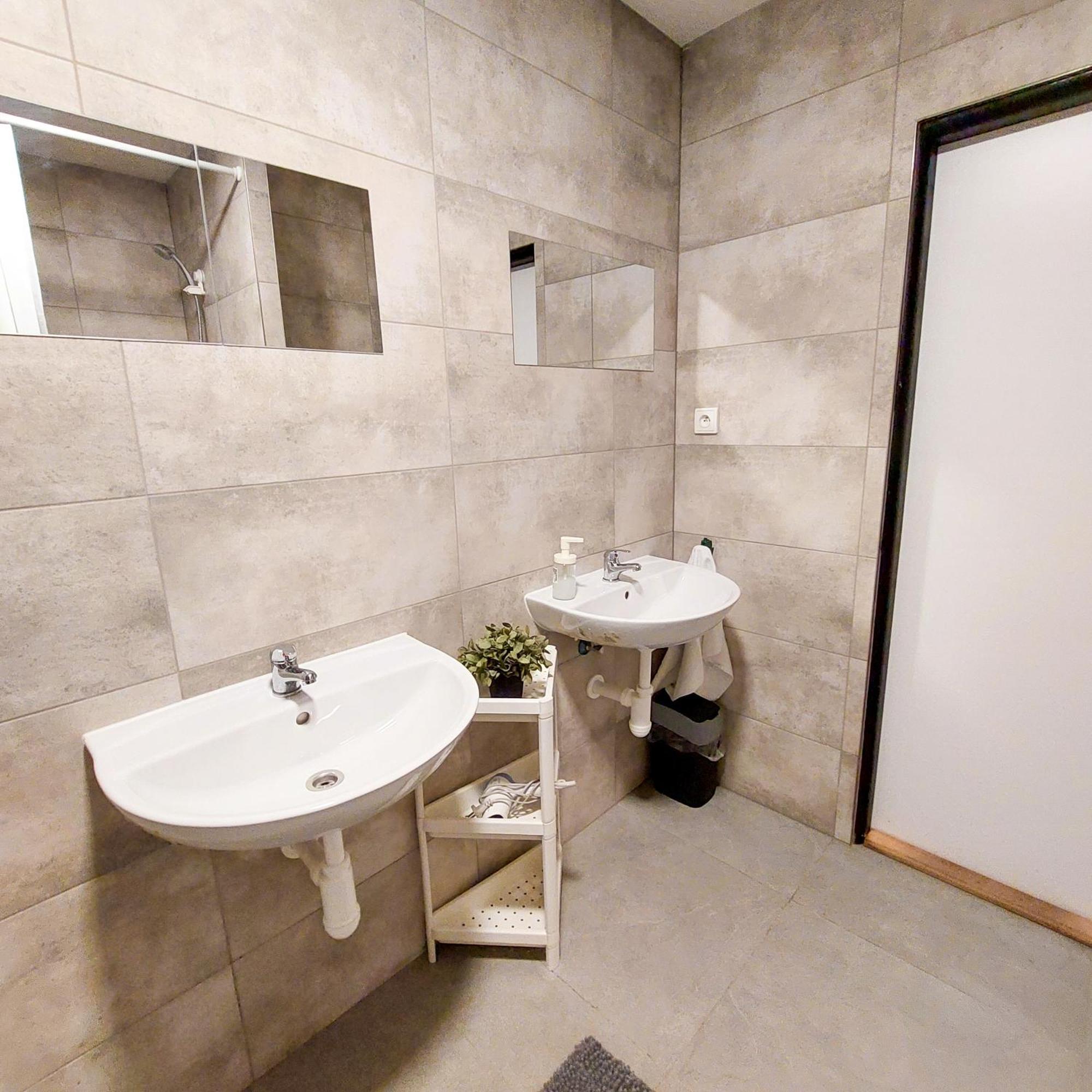 Privat bolig Utulny Dvouluzkovy B2 *
